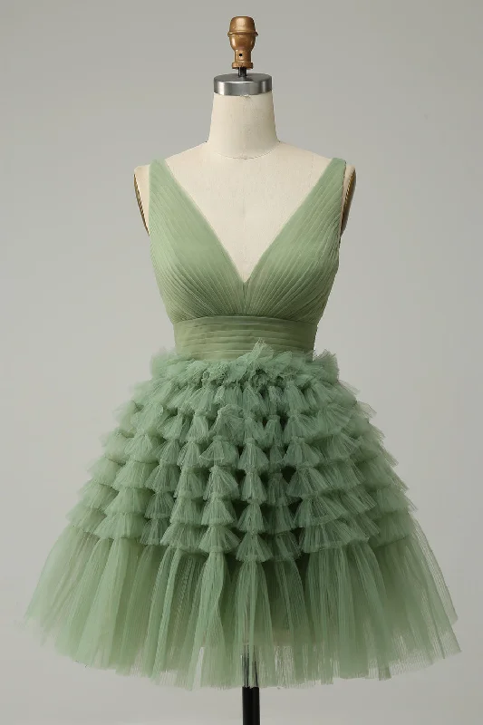 Party dresses with a pom - pom trim for a fun and festive touchGreen Tulle V-Neck Short Prom Dress With Open Back Party dresses with a pom - pom trim for a fun and festive touchGreen Tulle V-Neck Short Prom Dress With Open Back