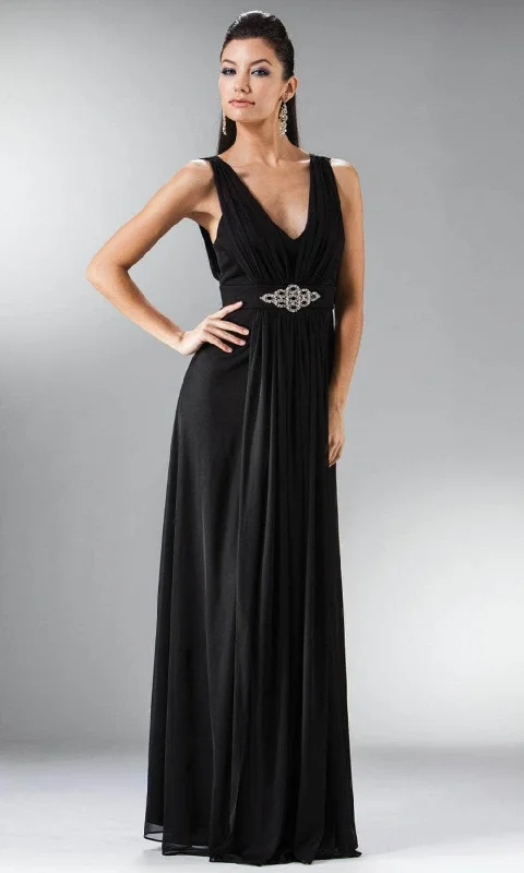 Prom dresses with side - slit pockets and solid - color fabrics for a practical and stylish formal lookLadivine 3914 - Formal Ruched Long Gown