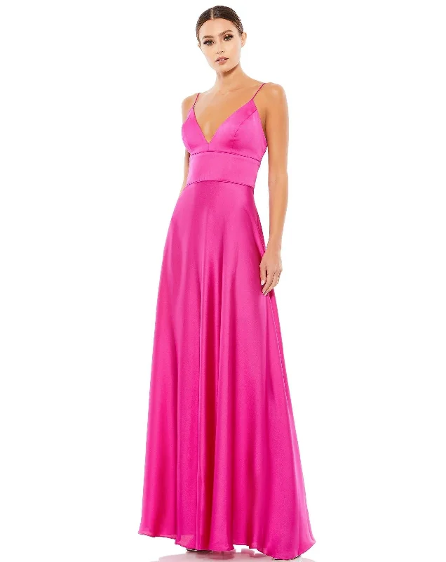Bodycon dress with a ruched design for added texture​Mac Duggal 49086 Long Spaghetti Strap Prom Dress
