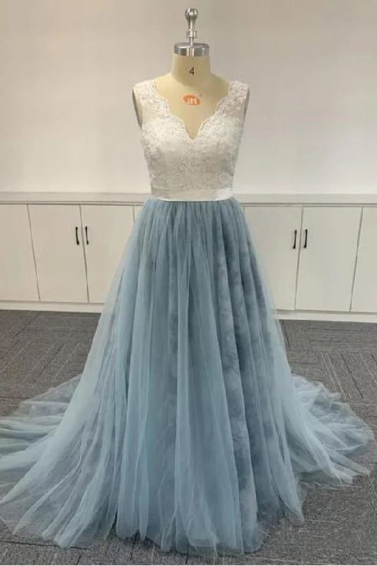 Party dresses with a jacquard pattern for a rich and detailed look​Ombre Soft Tulle Embroidered Lace V Neck Prom Dresses Formal Dresses PSK056