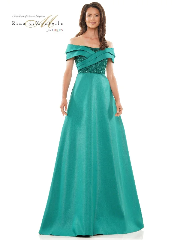 Bodycon dress in a pastel color paletteRina di Montella Long Off Shoulder Formal Dress 2812 Bodycon dress in a pastel color paletteRina di Montella Long Off Shoulder Formal Dress 2812