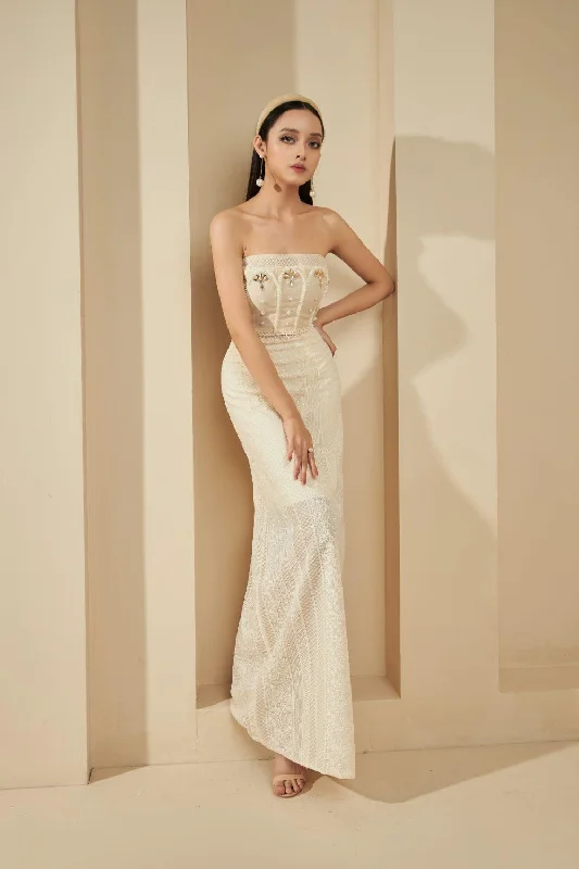 Party dresses with a tiered skirt for a fun and voluminous style​Sibbett Strapless See-Through Lace Maxi Dress
