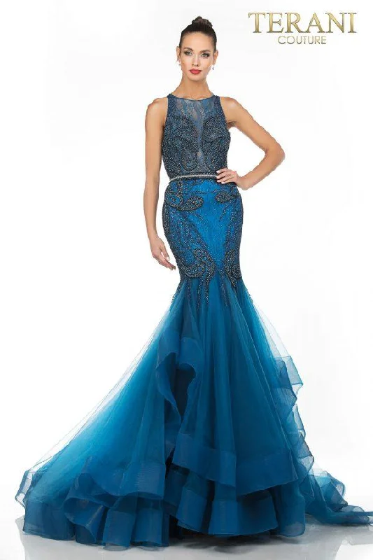Bodycon dress in a geometric pattern​Terani Couture 1822GL7515 Long Formal Prom Dress
