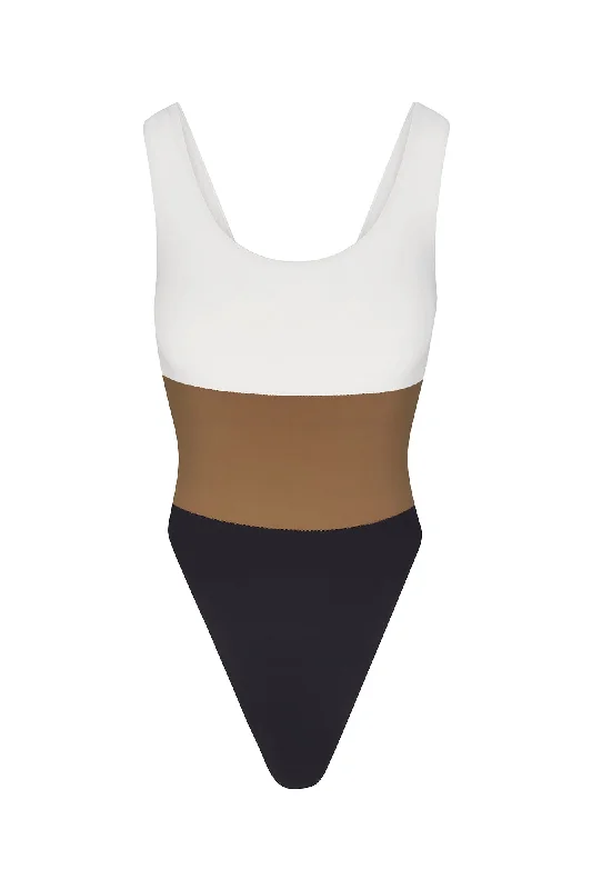 White/Sandstone/Black