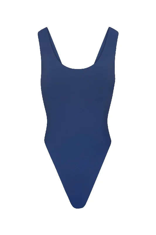 Plus Size Women's Button - Down One - Pieces in Light Blue for a Casual and Comfortable Day OutHume One-Piece Plus Size Women's Button - Down One - Pieces in Light Blue for a Casual and Comfortable Day OutHume One-Piece