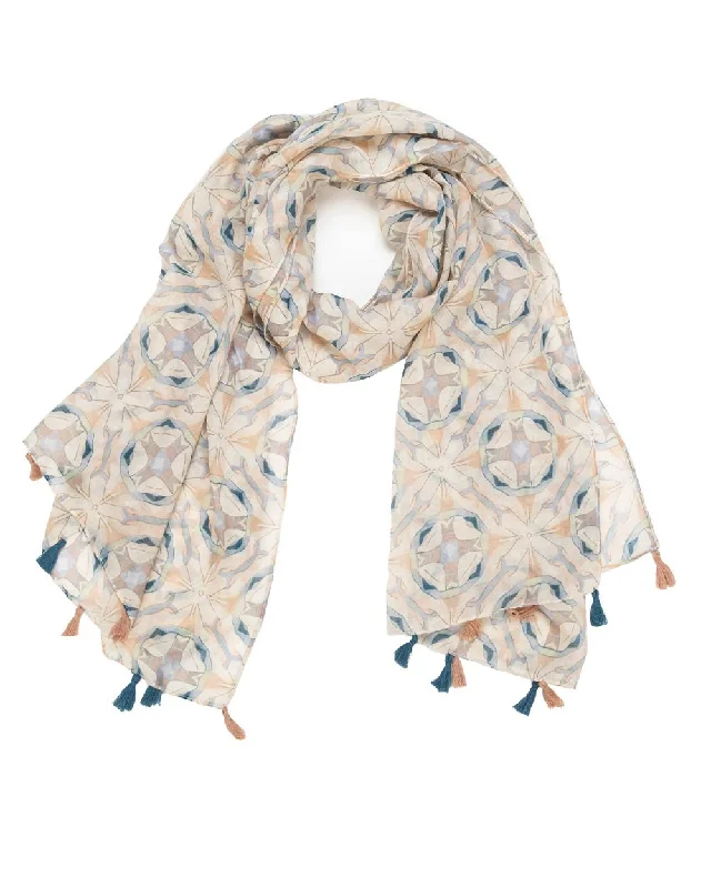 Wrap - around cover ups for a customizable fitLight Weight Woven Geometric Scarf
