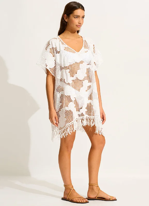 Poncho - style cover ups for a cozy and fashionable beach accessoryMesh Kaftan - White Poncho - style cover ups for a cozy and fashionable beach accessoryMesh Kaftan - White