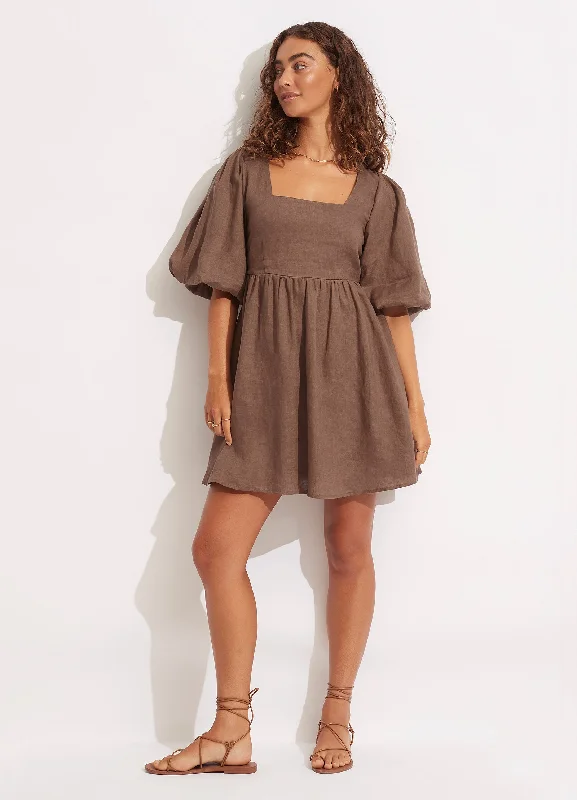 Mini - length cover ups for a more daring and youthful beach styleShoreline Cover Up - Chocolate Mini - length cover ups for a more daring and youthful beach styleShoreline Cover Up - Chocolate