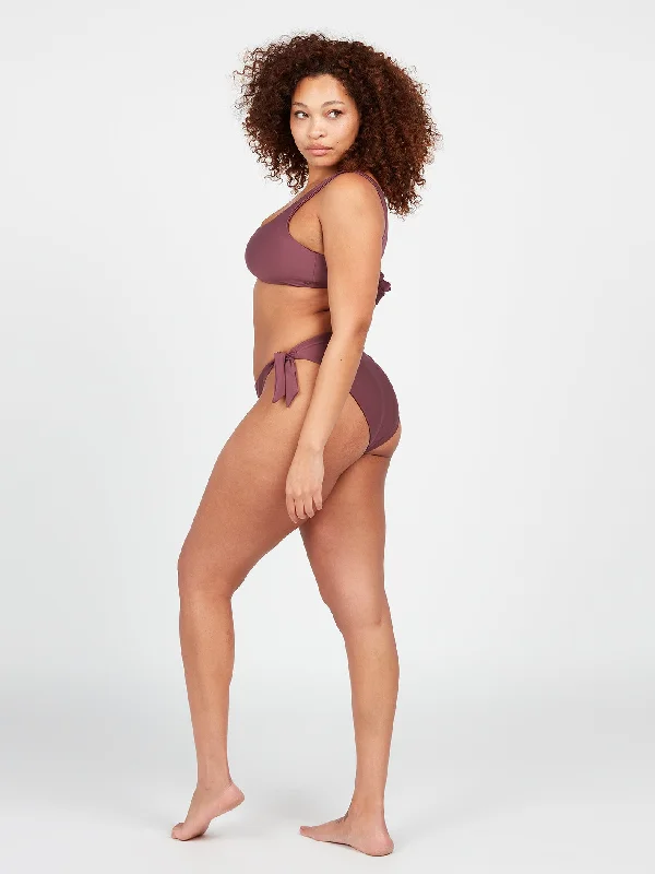 Women's Sequined Mini One - Pieces in Gold for a Glamorous New Year's Eve PartySimply Seamless Hipster Plus Size Bikini Bottom - Eggplant Women's Sequined Mini One - Pieces in Gold for a Glamorous New Year's Eve PartySimply Seamless Hipster Plus Size Bikini Bottom - Eggplant